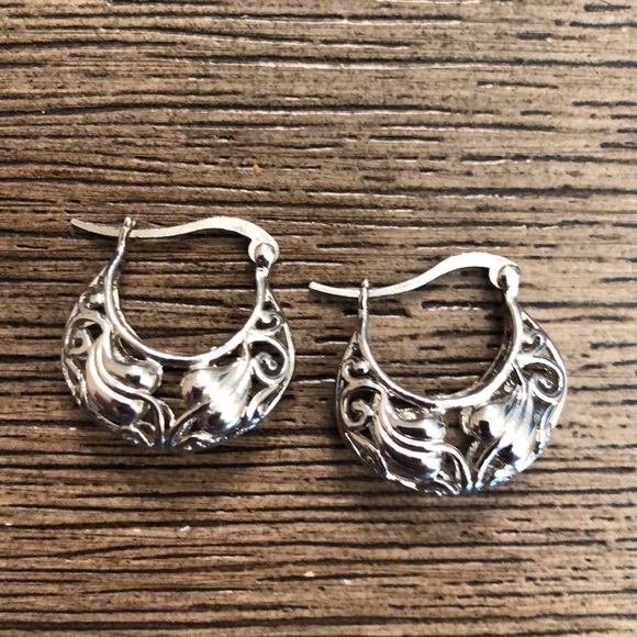 Sterling Puffy Leaf Vine Filigree Hoop Earrings - Picture 6 of 13